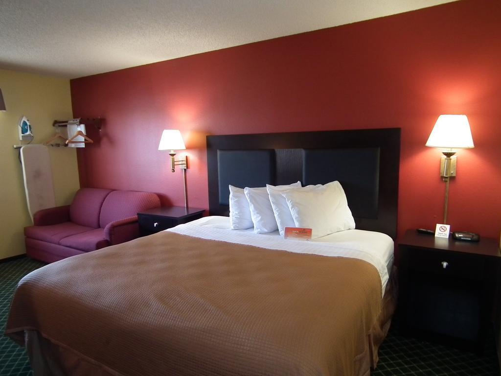 Howard Johnson By Wyndham Near Schlitterbahn Ню Браунфелс Екстериор снимка