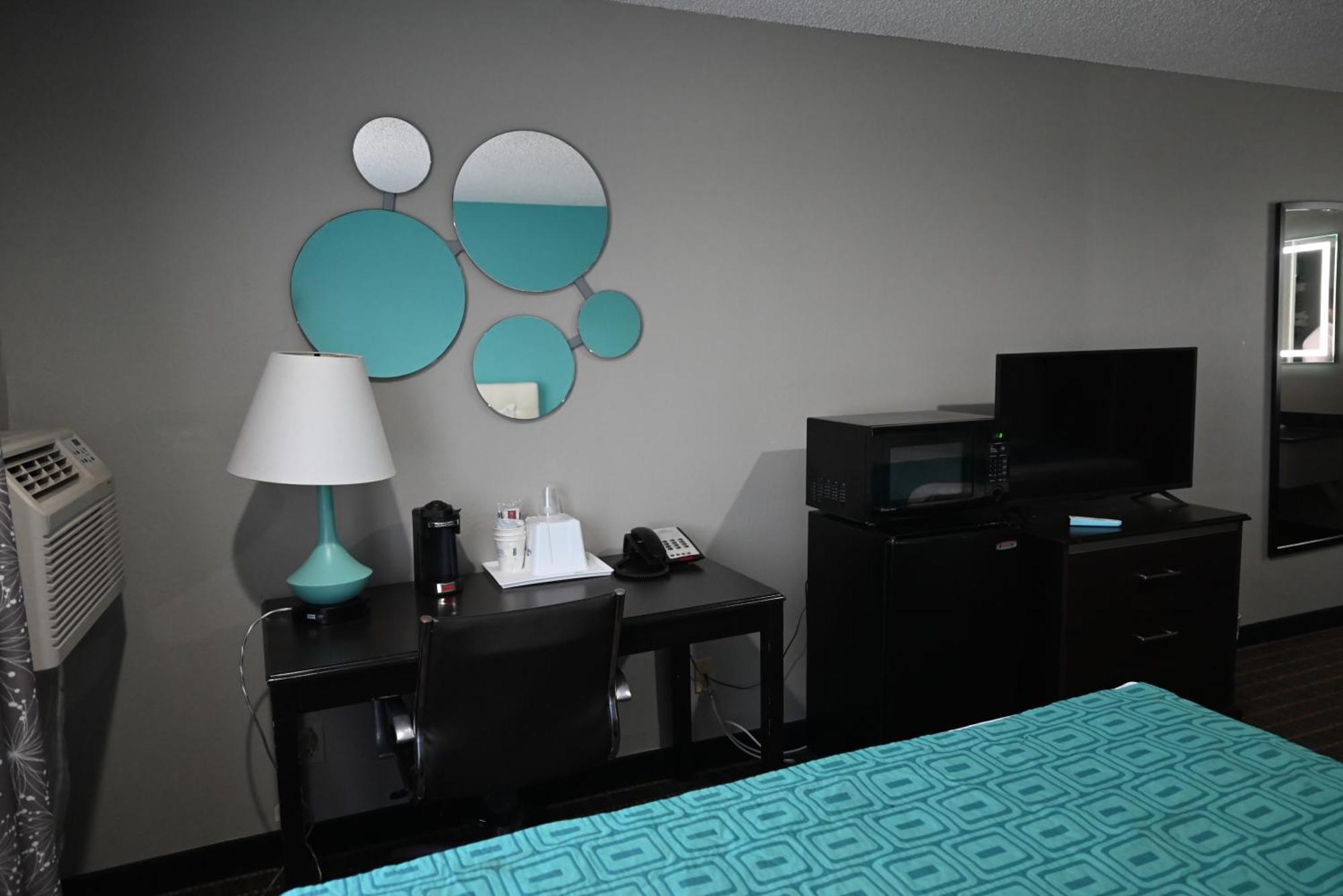 Howard Johnson By Wyndham Near Schlitterbahn Ню Браунфелс Екстериор снимка