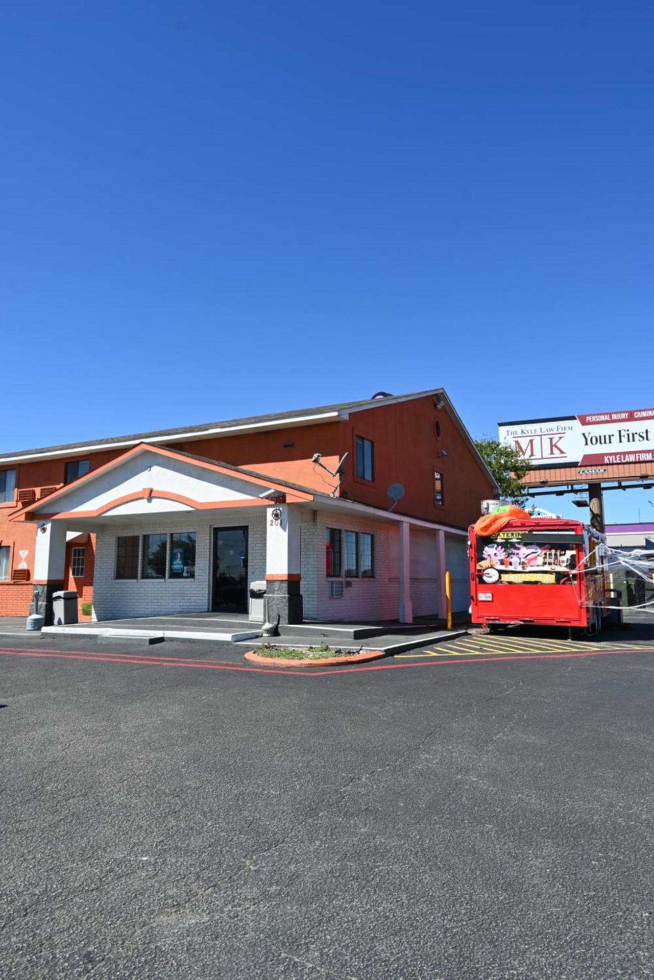 Howard Johnson By Wyndham Near Schlitterbahn Ню Браунфелс Екстериор снимка