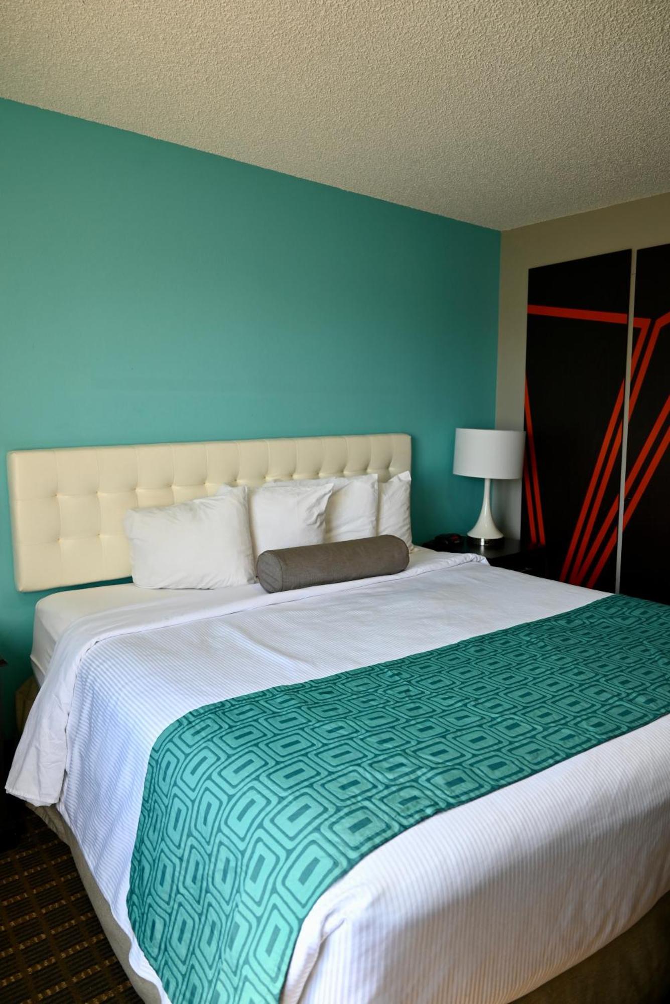Howard Johnson By Wyndham Near Schlitterbahn Ню Браунфелс Екстериор снимка